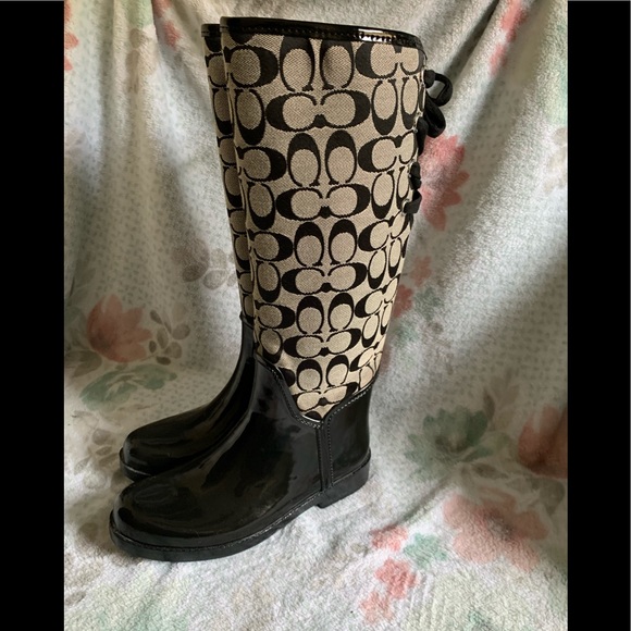 Coach tristee flock lined jacquard logo tall lace up boots 7
